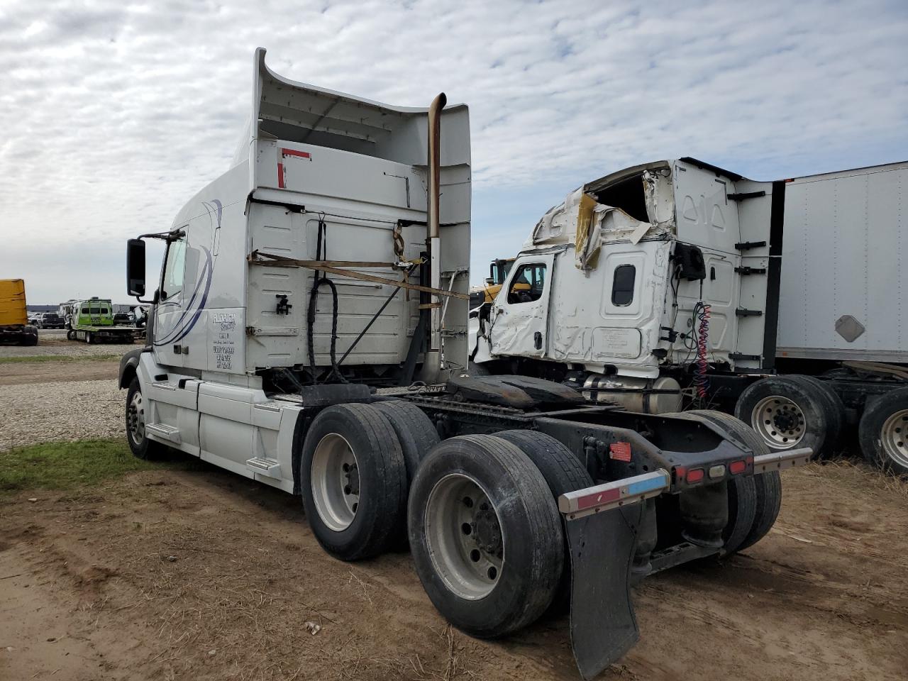 4V4NC9EH4CN560020 2012 Volvo Vn Vnl