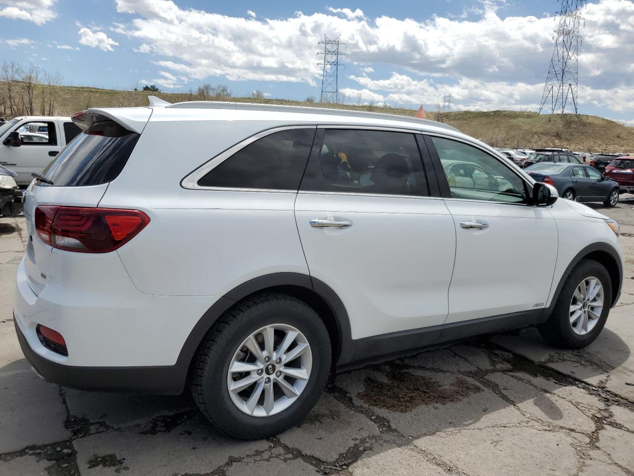 2019 Kia Sorento L vin: 5XYPGDA33KG432735