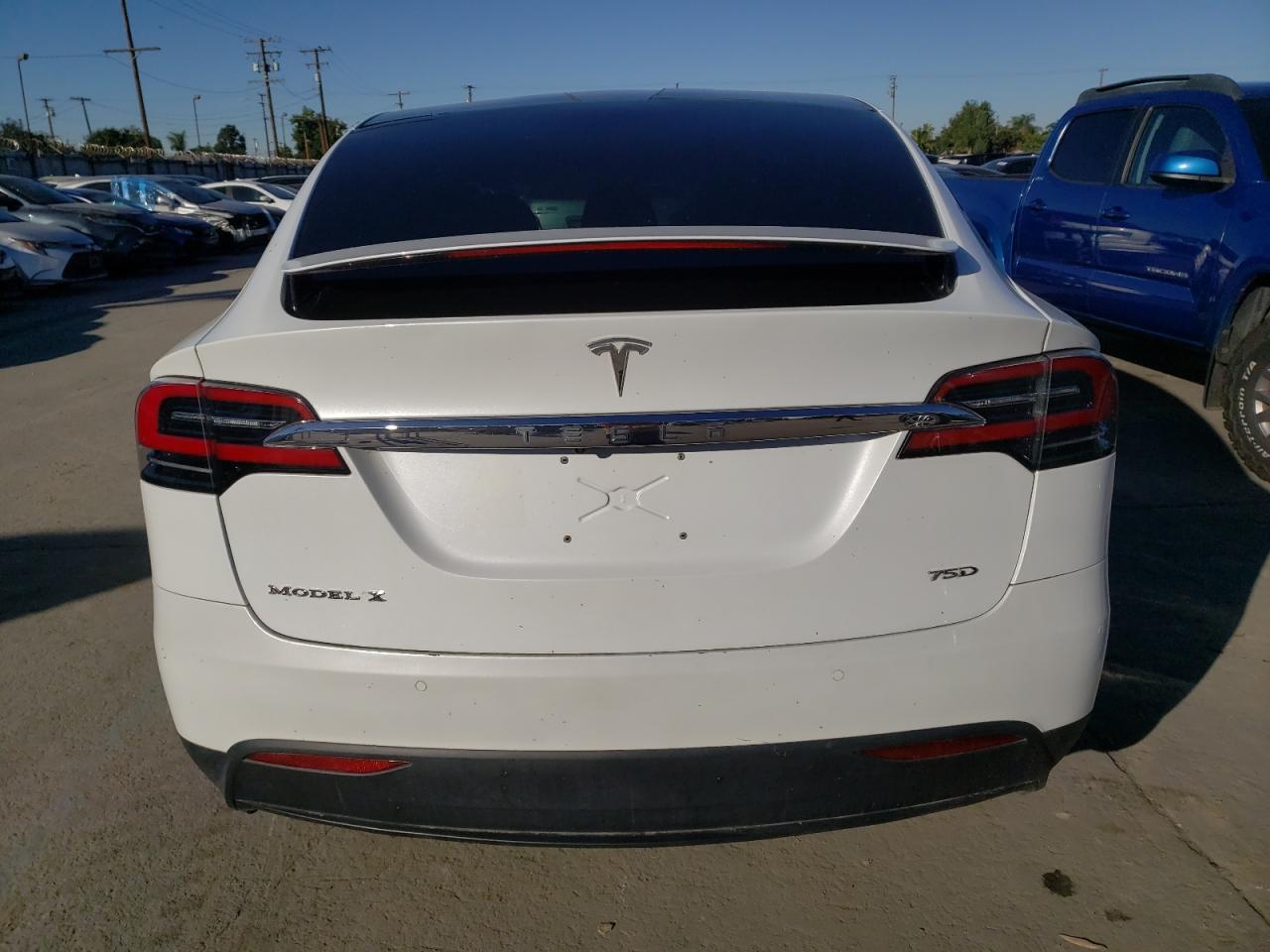 5YJXCAE25HF052047 2017 Tesla Model X