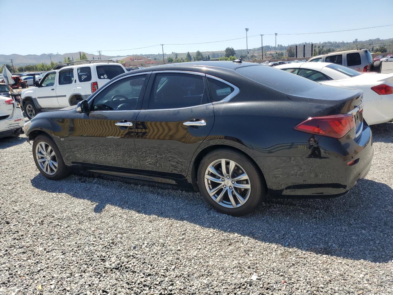 2015 Infiniti Q70 3.7 vin: JN1BY1AP5FM540046