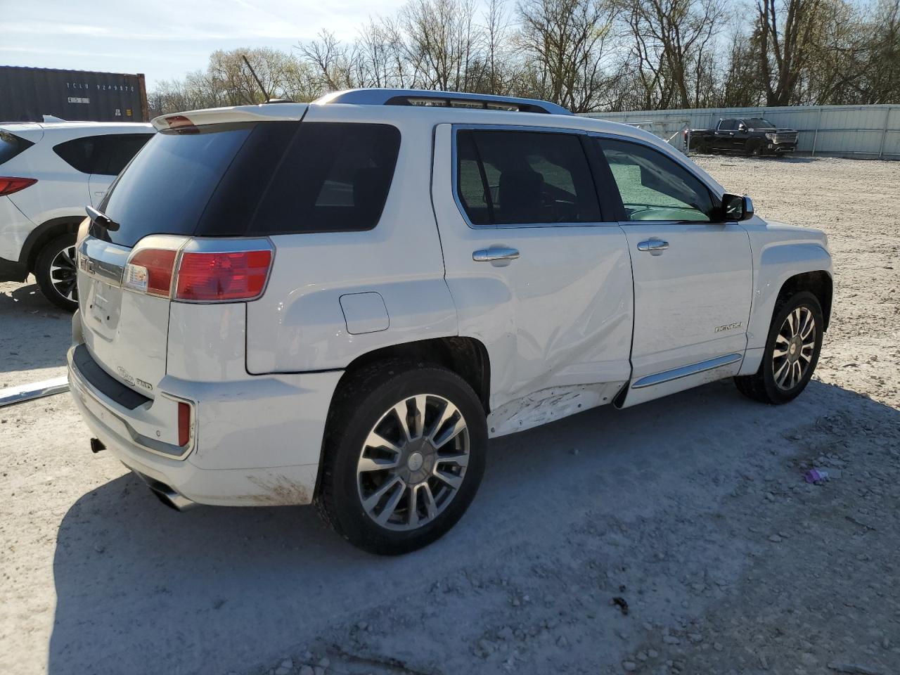 2GKFLVE39G6143911 2016 GMC Terrain Denali