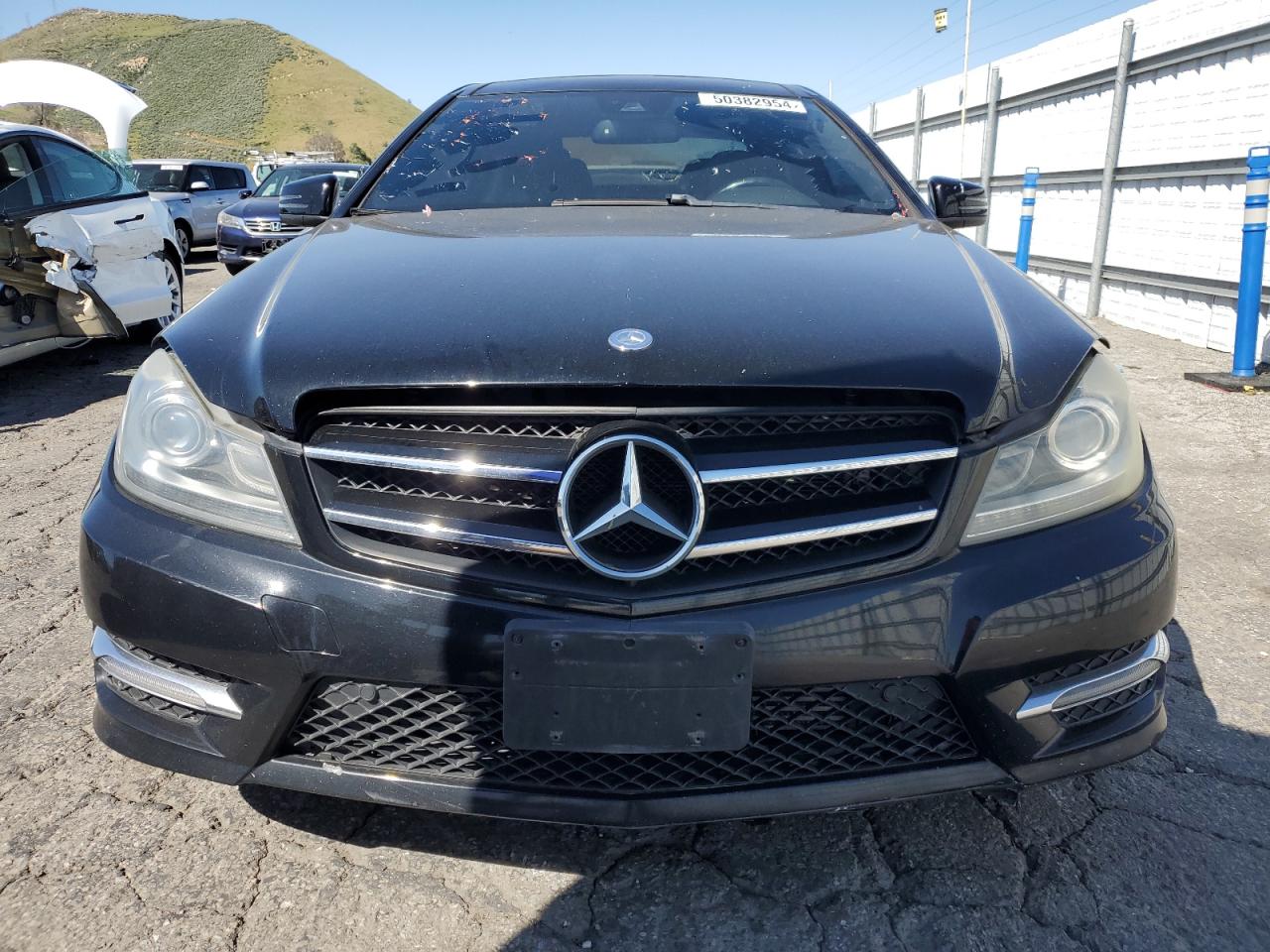 2014 Mercedes-Benz C 250 vin: WDDGJ4HB1EG158716