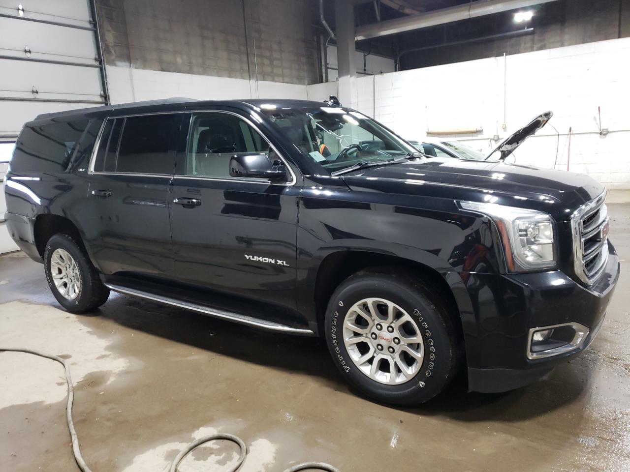 2017 GMC Yukon Xl K1500 Slt vin: 1GKS2GKC2HR233814