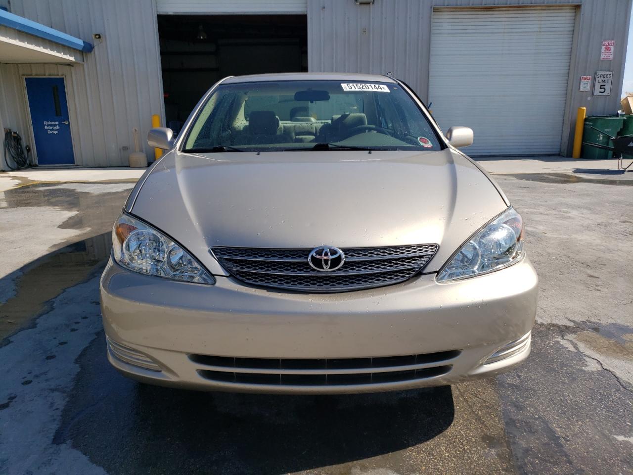 4T1BF32K74U587346 2004 Toyota Camry Le