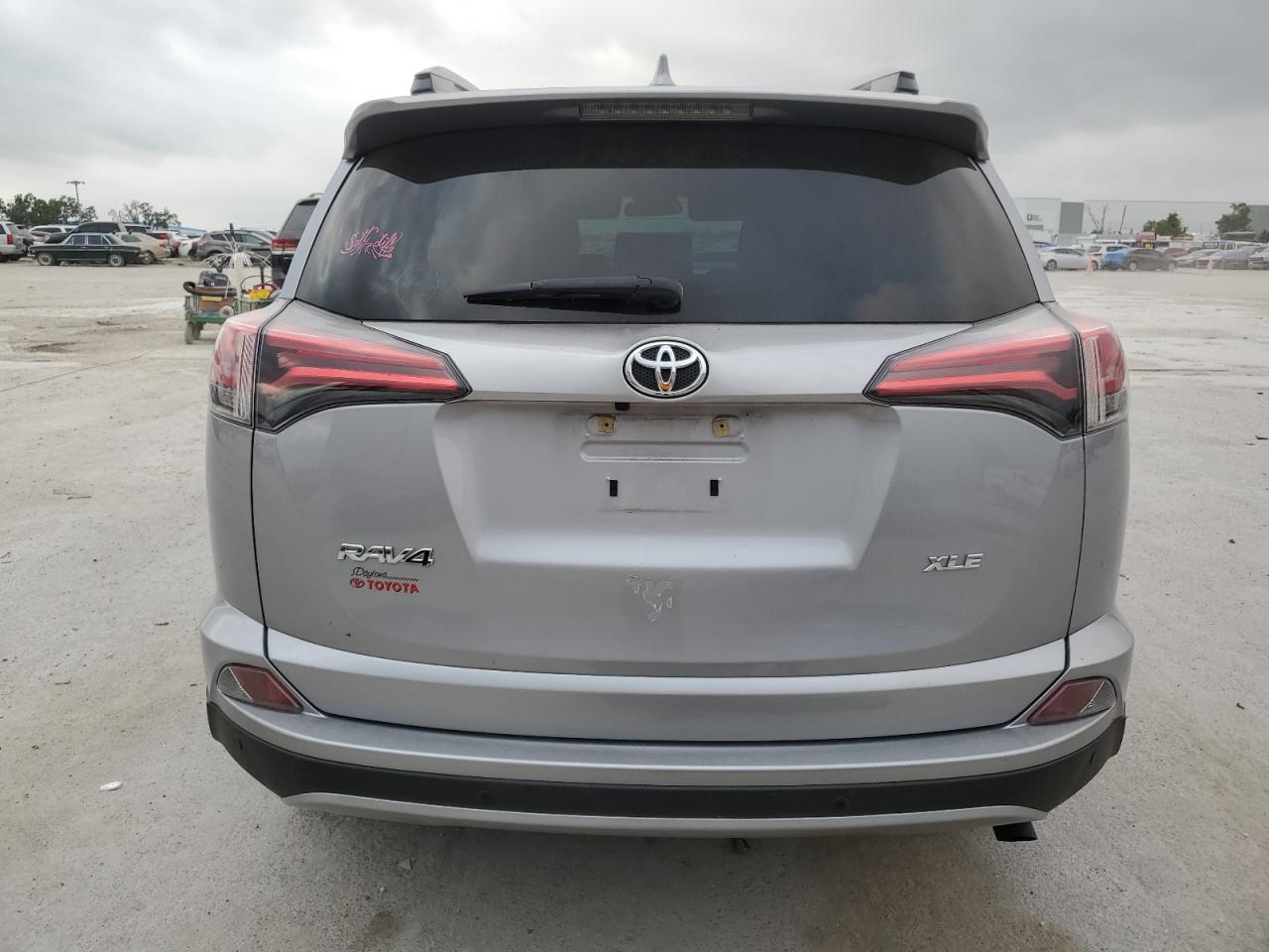 JTMWFREV3JD121004 2018 Toyota Rav4 Adventure