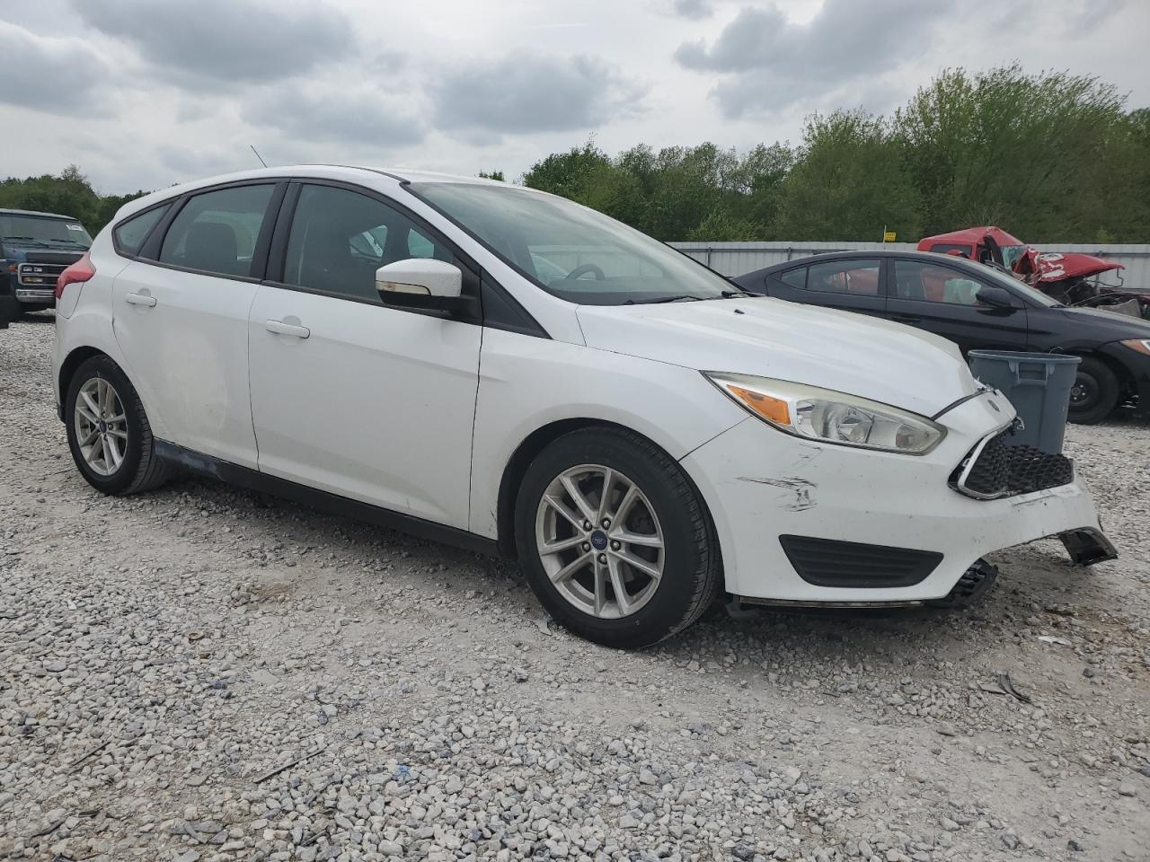 1FADP3K24HL241895 2017 Ford Focus Se