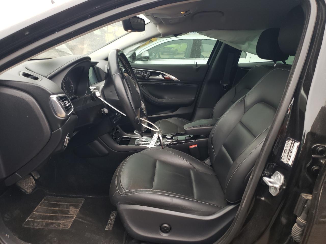 SJKCH5CR2HA029645 2017 Infiniti Qx30 Base