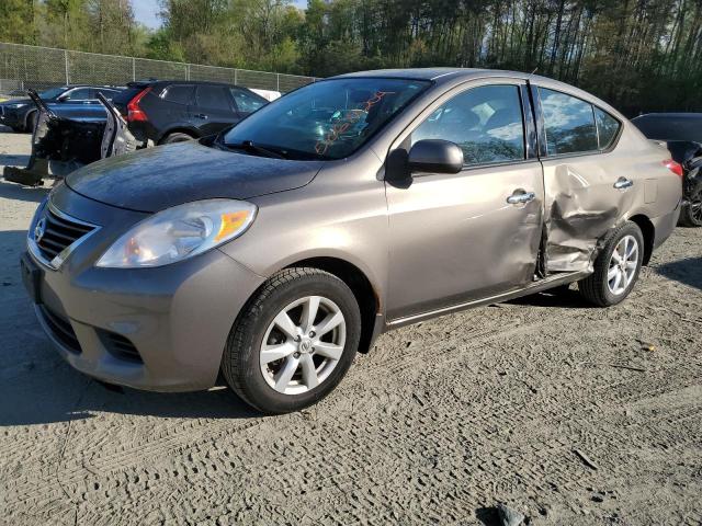 Lot #2492058608 2014 NISSAN VERSA S salvage car