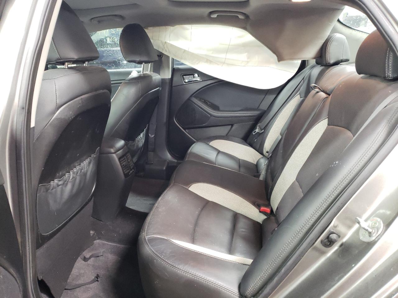 1G1ZE5ST4HF263462 2017 Chevrolet Malibu Lt