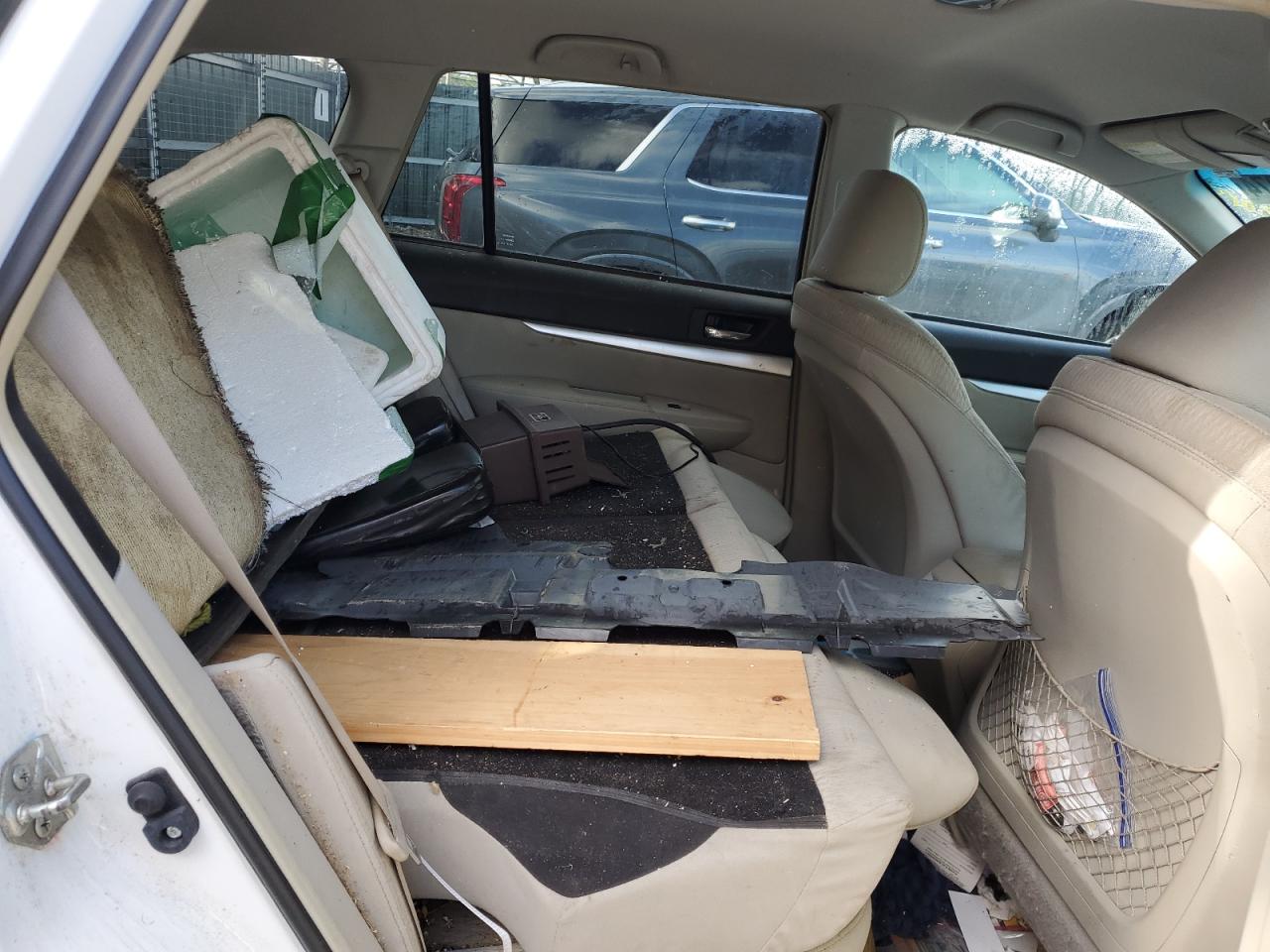 4S4BRBCC3C3221414 2012 Subaru Outback 2.5I Premium