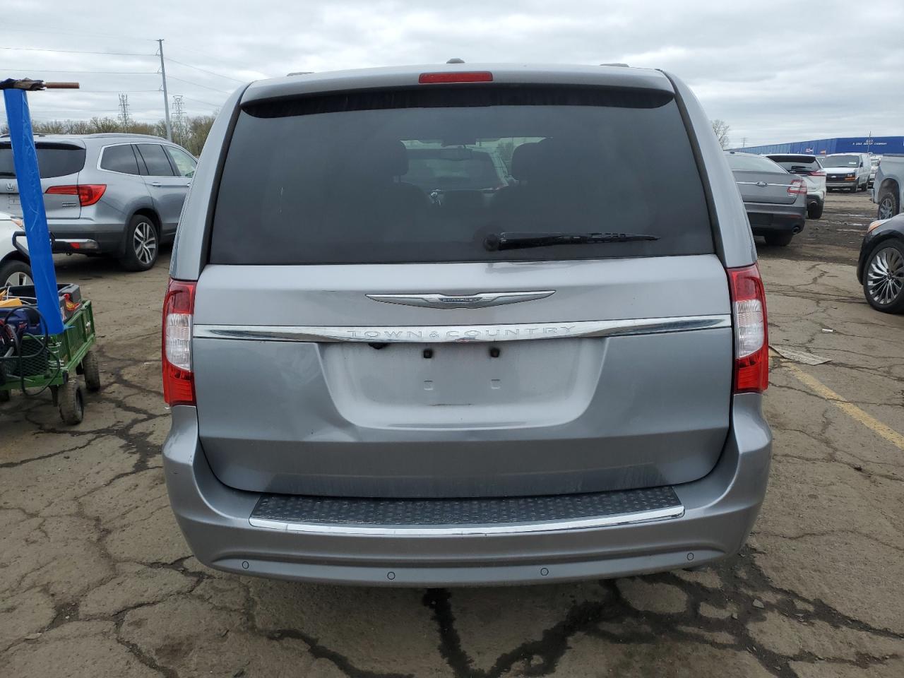 2C4RC1CG1ER147664 2014 Chrysler Town & Country Touring L