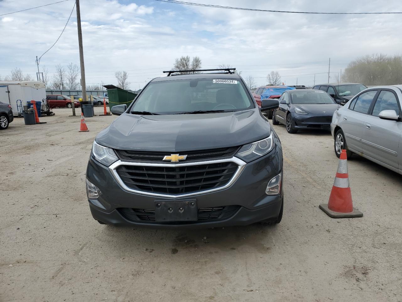 2GNAXSEV9J6240602 2018 Chevrolet Equinox Lt