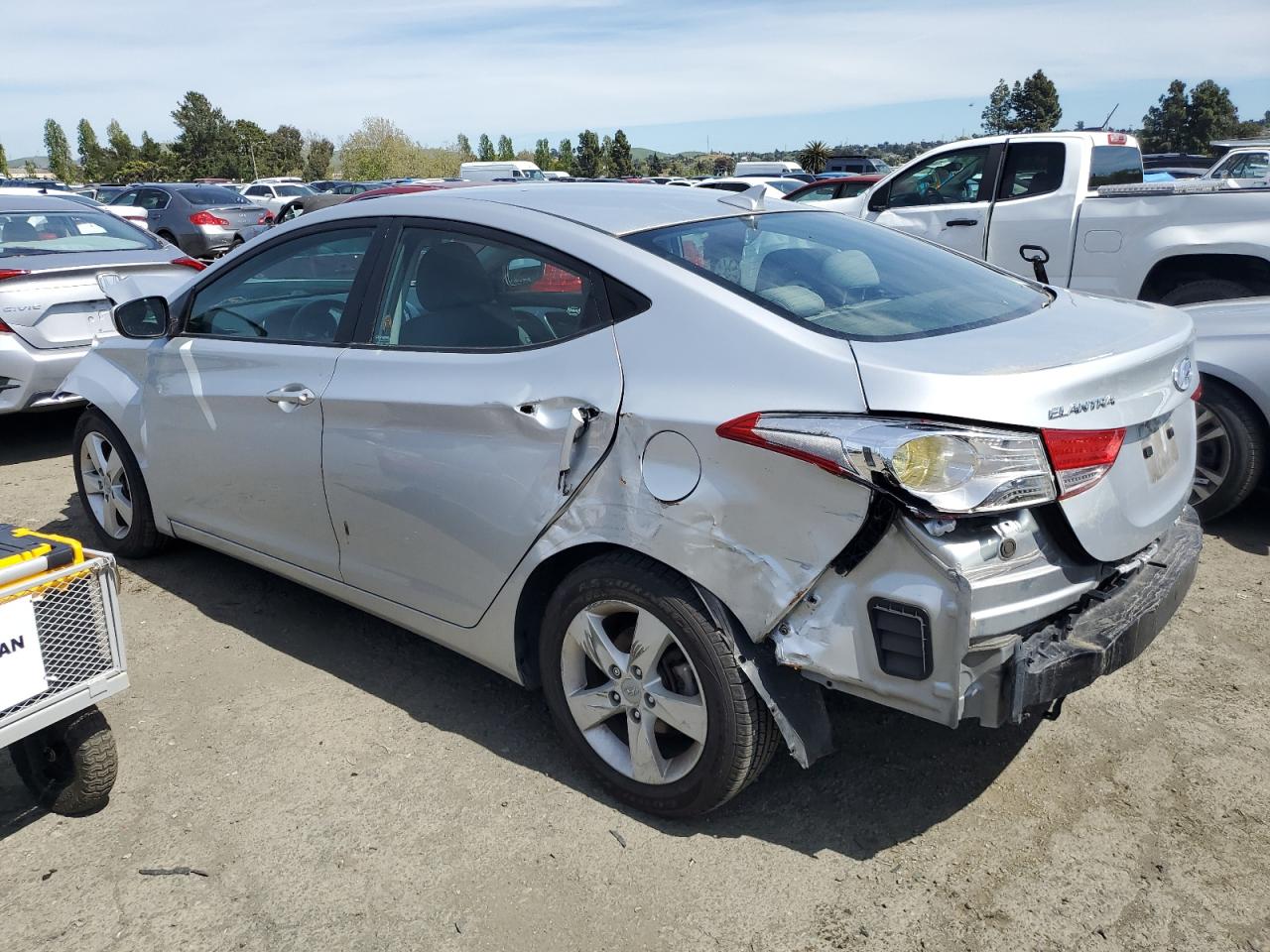 5NPDH4AE9BH052423 2011 Hyundai Elantra Gls