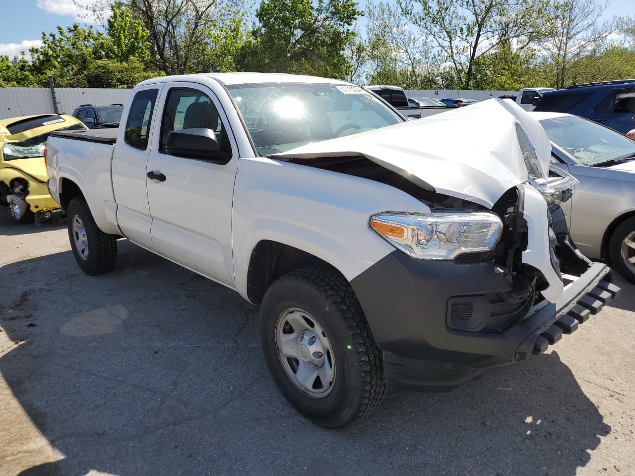 2017 Toyota Tacoma Access Cab vin: 5TFRX5GN2HX100735