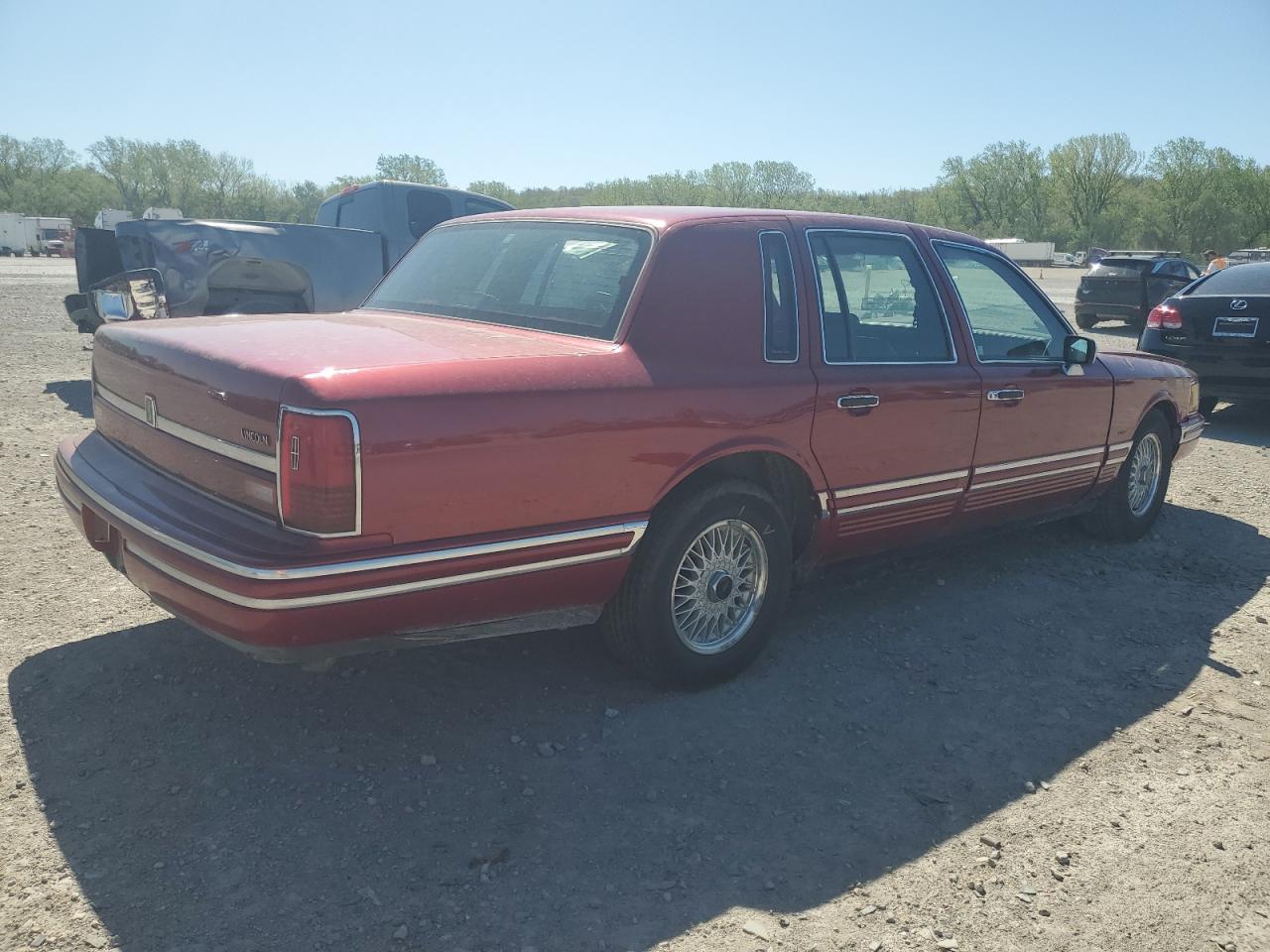 1LNLM81W8RY700135 1994 Lincoln Town Car Executive