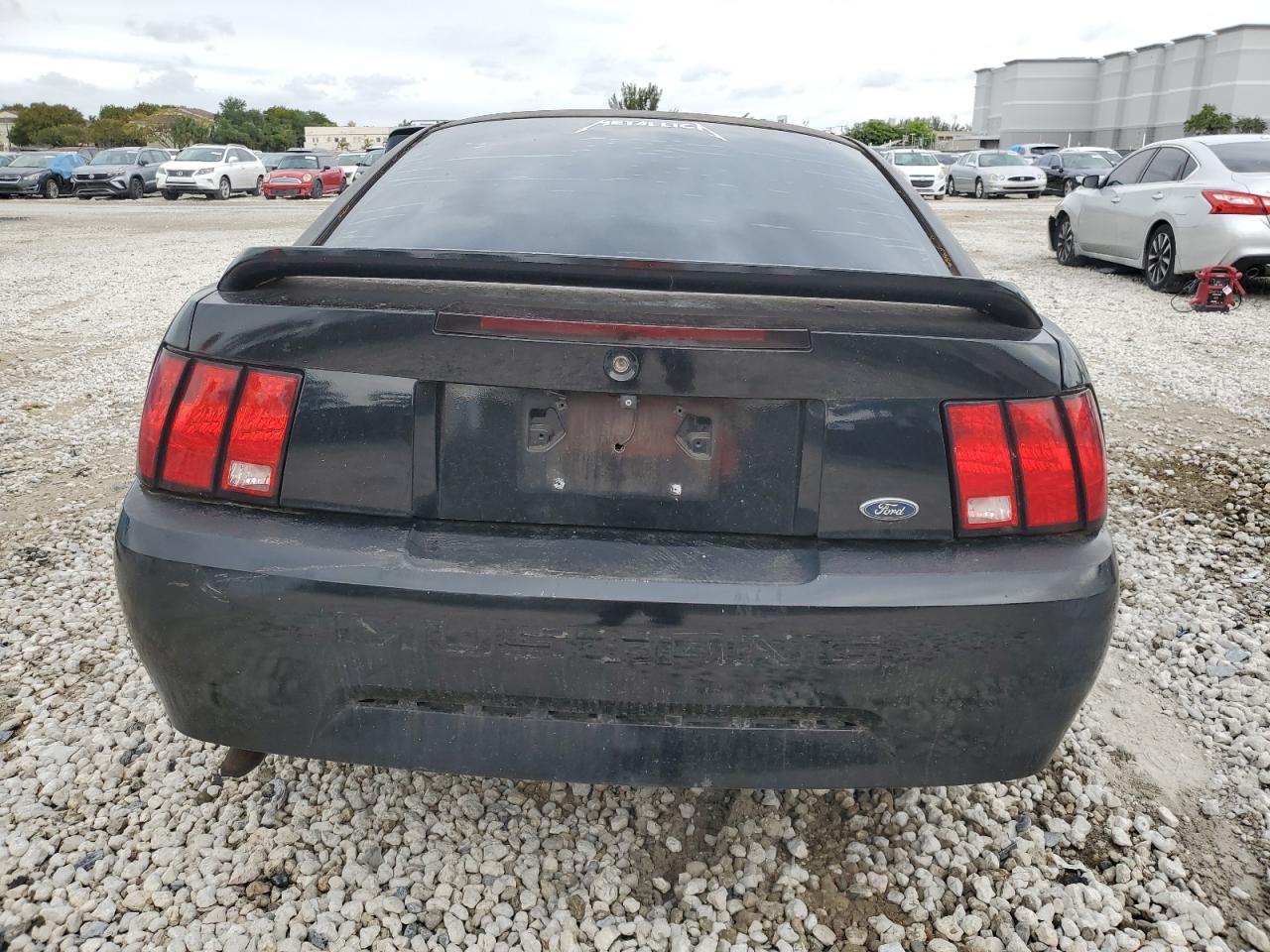 1FAFP404XYF273266 2000 Ford Mustang