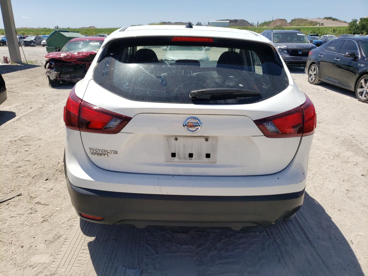 JN1BJ1CP6KW213400 2019 Nissan Rogue Sport S