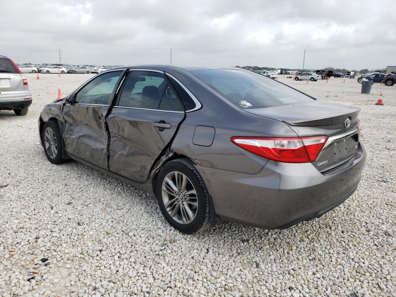 4T1BF1FK9GU140133 2016 Toyota Camry Le