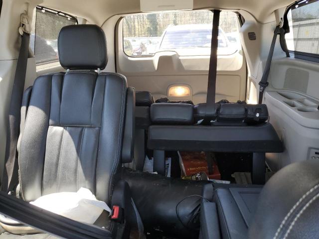 2015 CHRYSLER TOWN & COU - 2C4RC1BG2FR610124