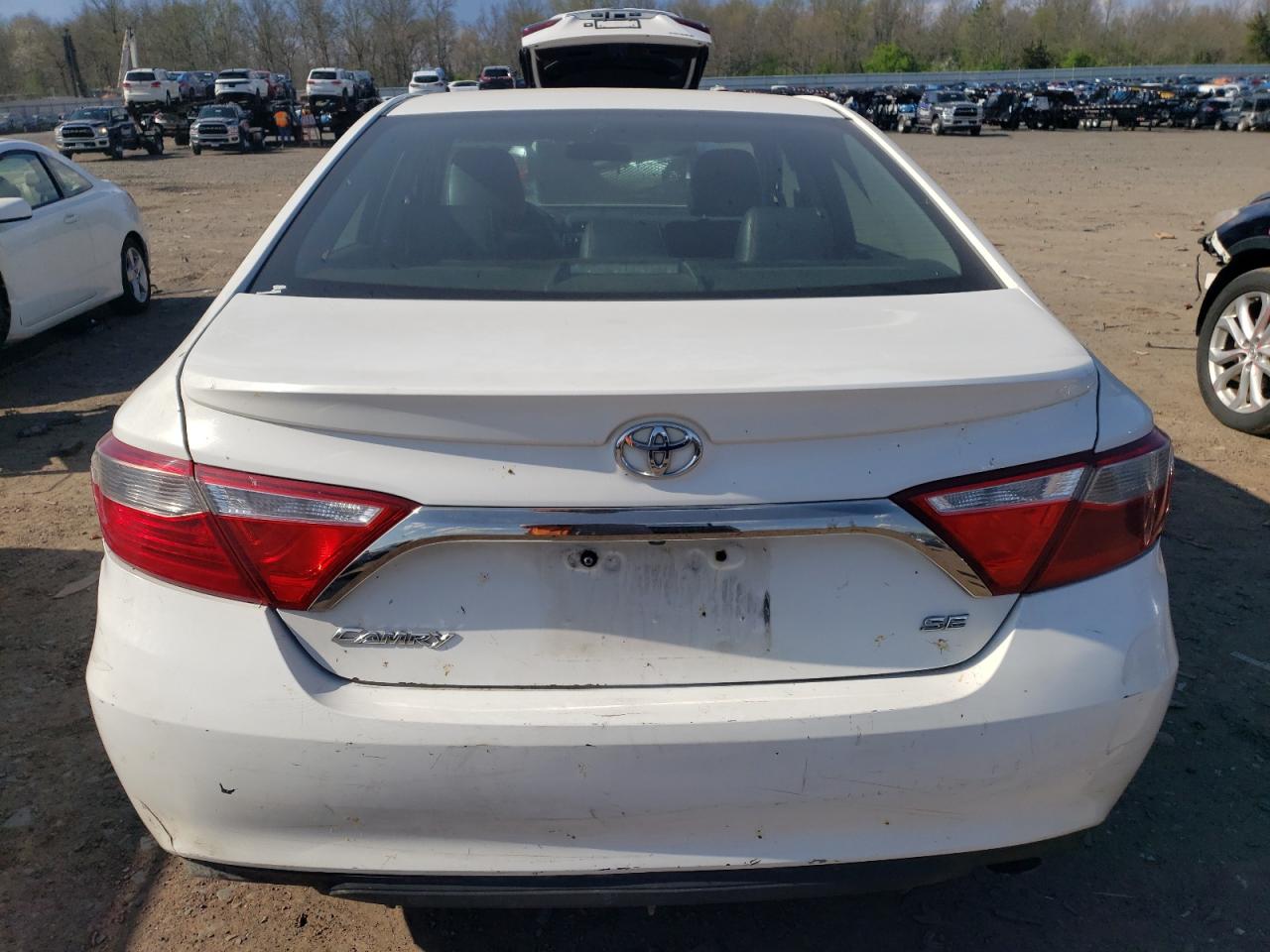 4T1BF1FK9GU587822 2016 Toyota Camry Le