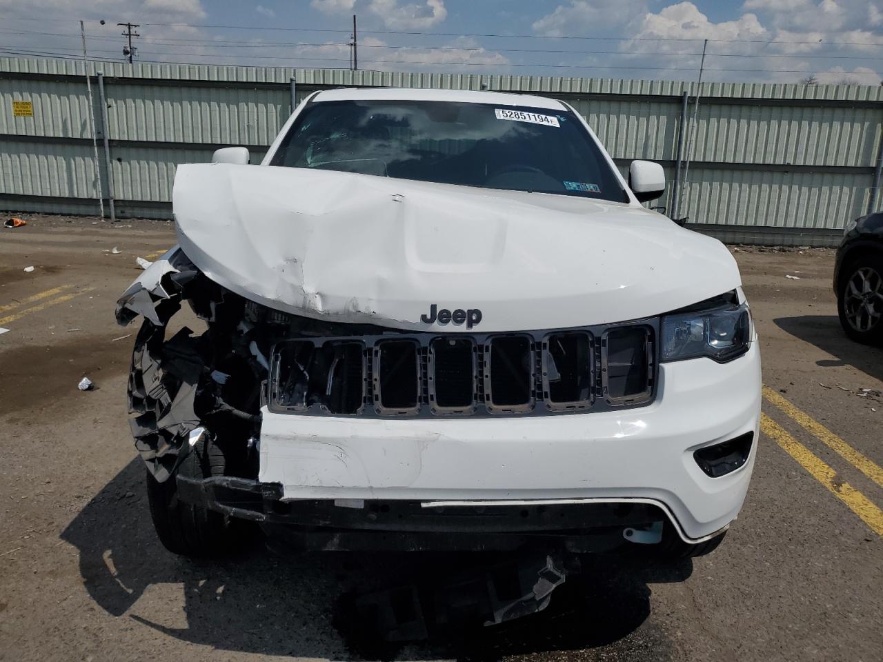 1C4RJFAG8HC767821 2017 Jeep Grand Cherokee Laredo