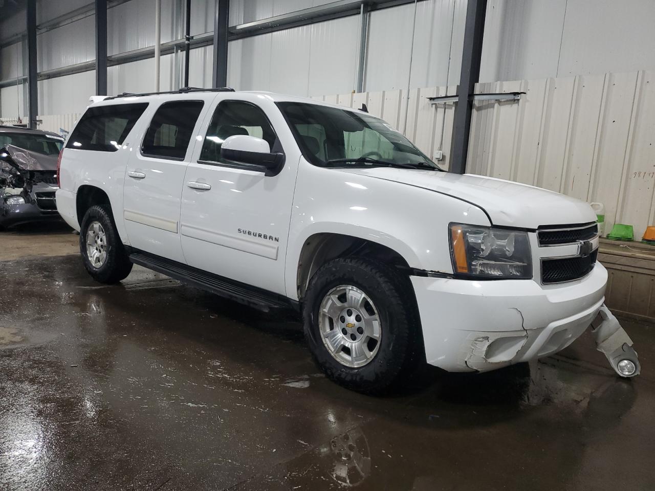 1GNUKJE32AR100142 2010 Chevrolet Suburban K1500 Lt