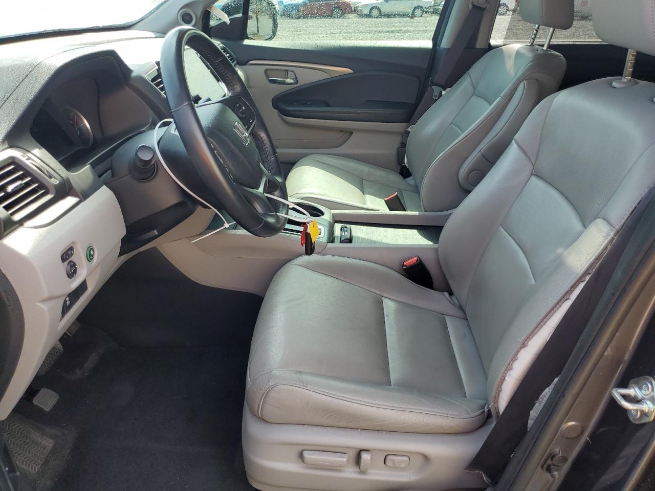 5FNYF5H57KB013413 2019 Honda Pilot Exl