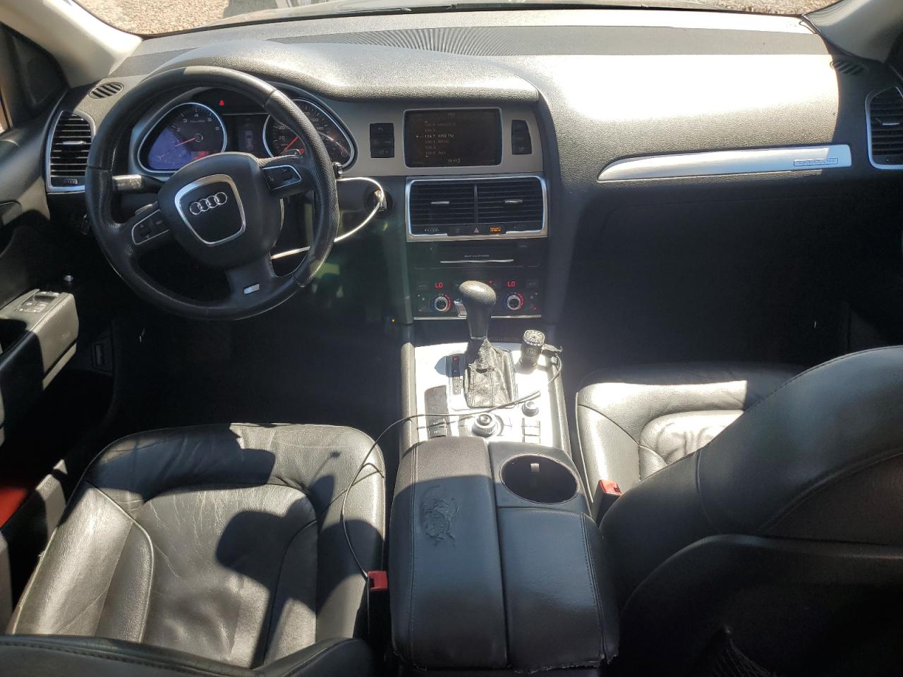 WA1MYAFE5AD002818 2010 Audi Q7 Premium Plus