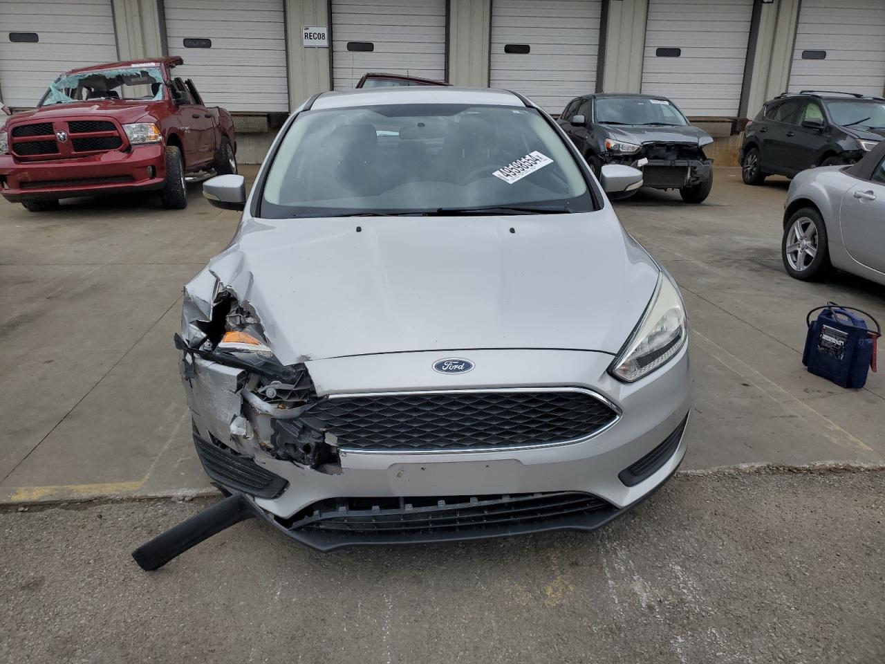 1FADP3F25FL229049 2015 Ford Focus Se