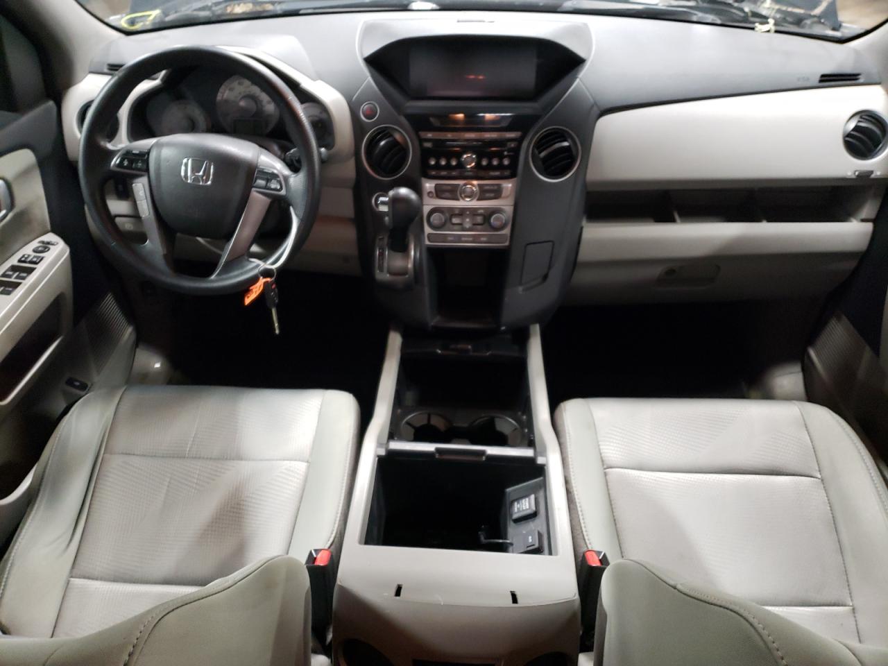 5FNYF4H29FB078611 2015 Honda Pilot Lx 5FNYF4H29FB078611 2015 Honda Pilot Lx