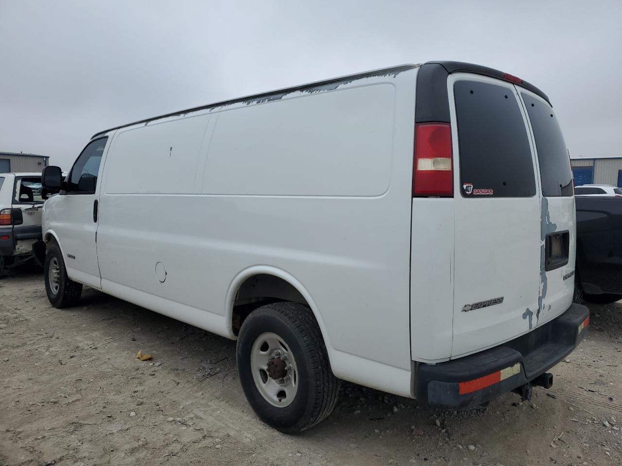 1GCHG39U841226647 2004 Chevrolet Express G3500