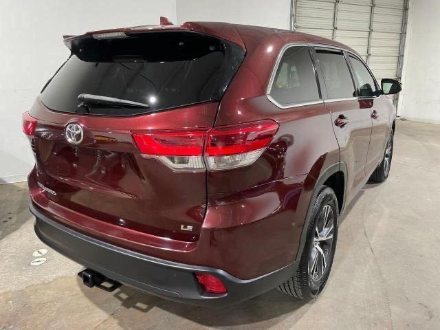  TOYOTA HIGHLANDER 2017 Бордовый