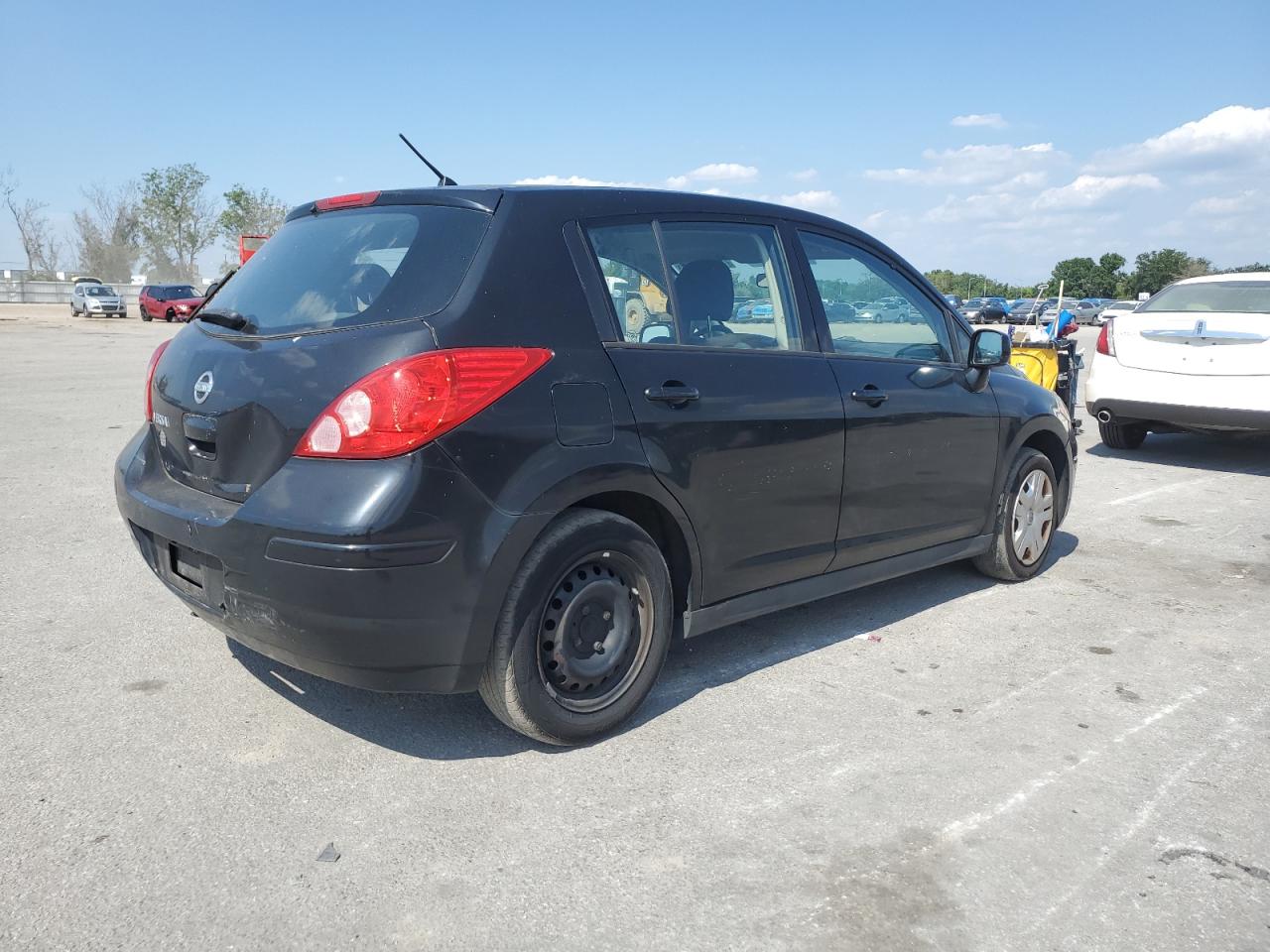 3N1BC1CP9AL418983 2010 Nissan Versa S