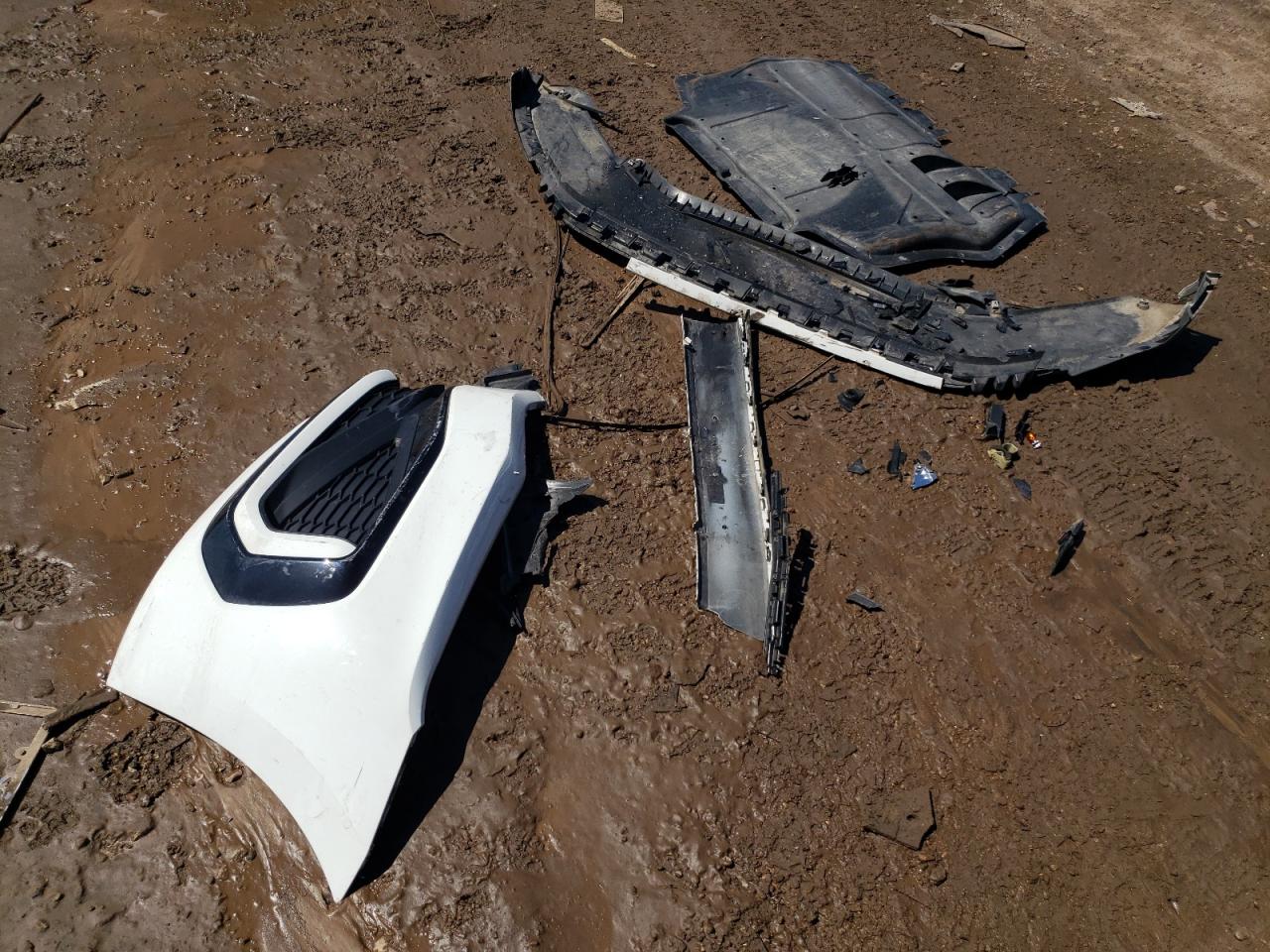 1VWMA7A39LC020411 2020 Volkswagen Passat R-Line