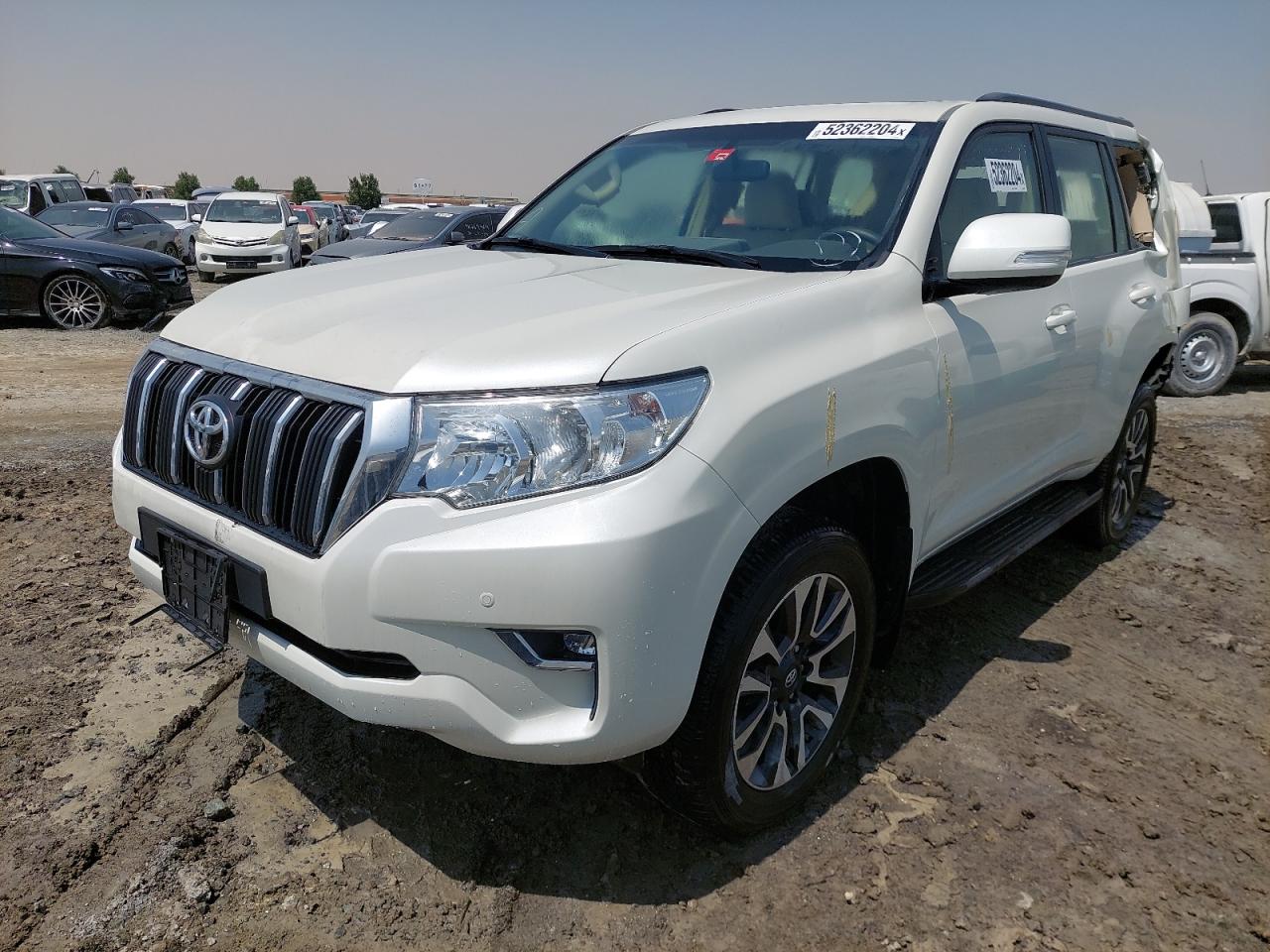 JTEBU3FJ4P5097260 Auction: COPART UAE Lot: 52362204 Location: DUBAI INDUSTRIAL CITY - DUBAI JTEBU3FJ4P5097260 TOYOTA PRADO 2023 WHITE Photo 2