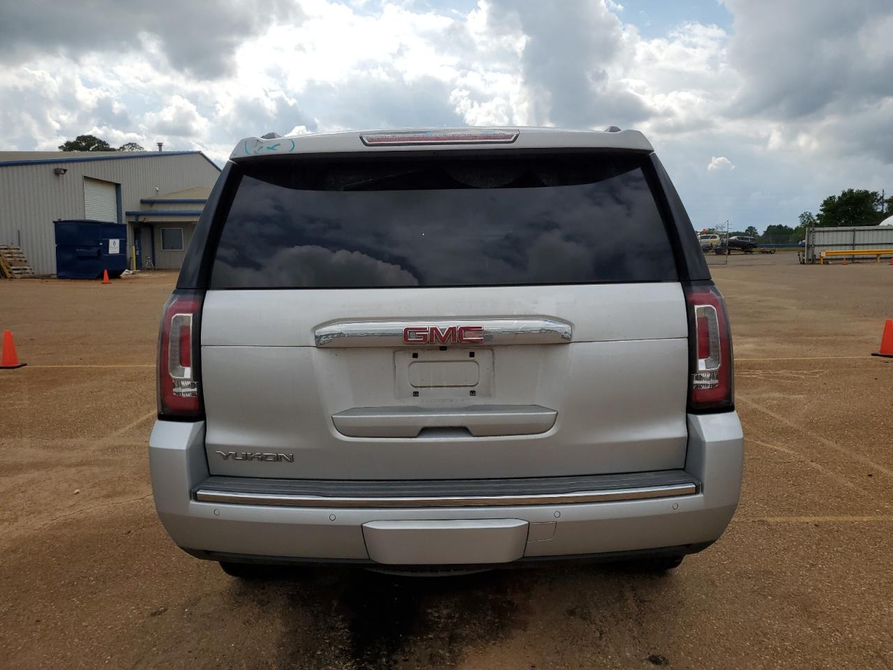 1GKS2CKJ3KR139147 2019 GMC Yukon Denali