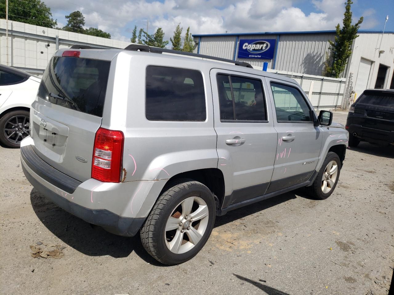 1C4NJRFB6ED588549 2014 Jeep Patriot Latitude