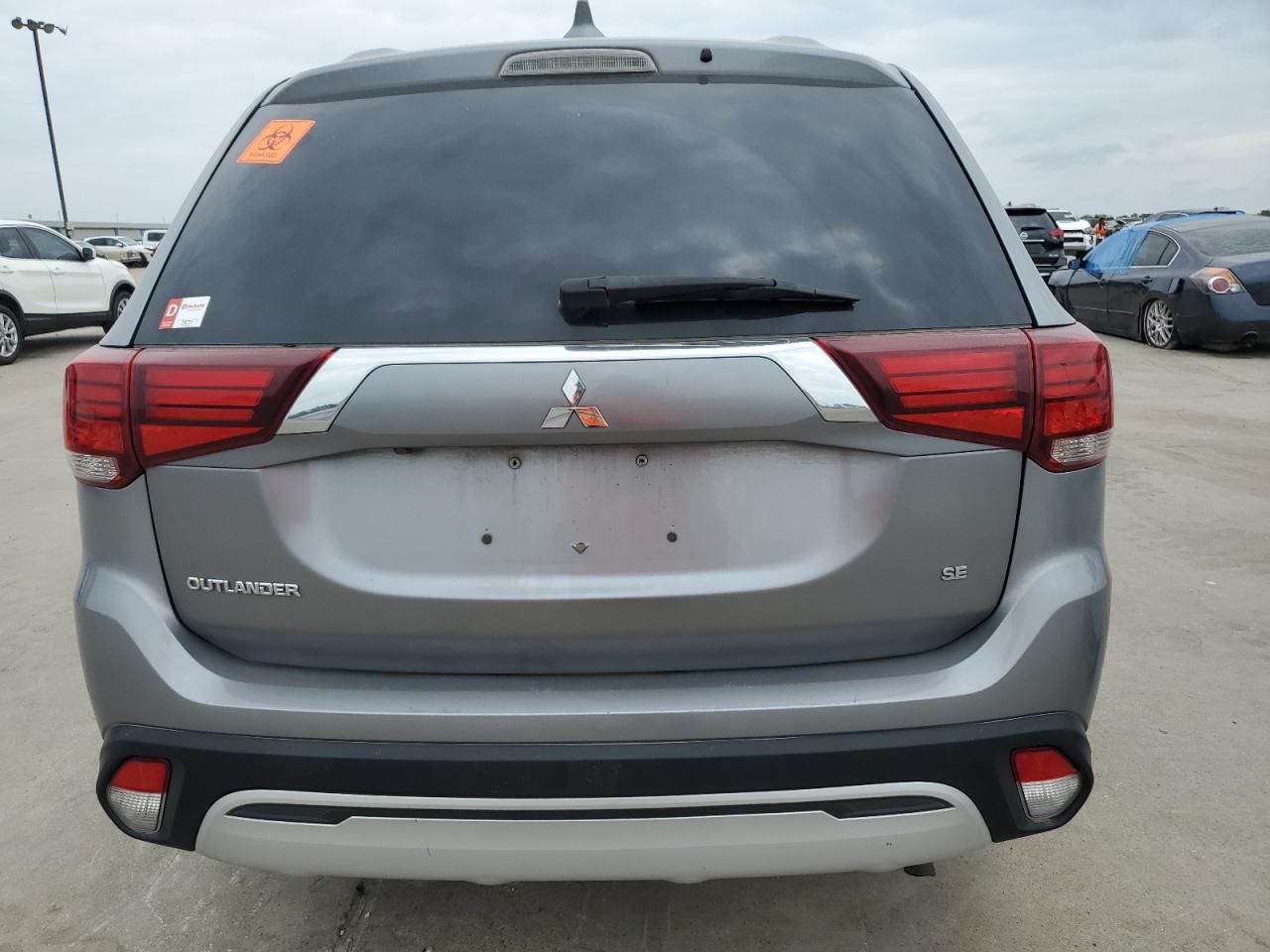 JA4AD3A38LZ007761 2020 Mitsubishi Outlander Se