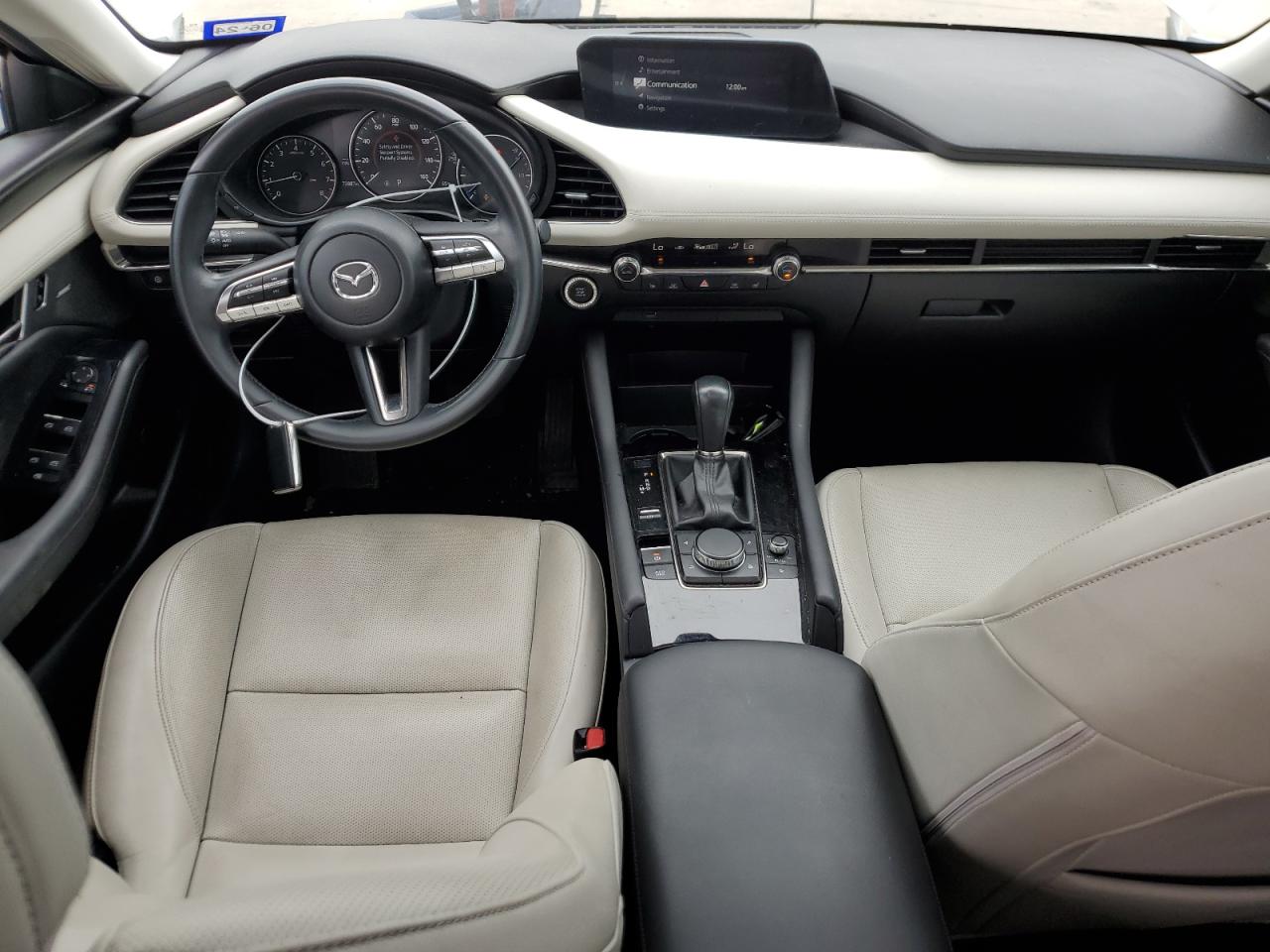 JM1BPBEMXK1139481 2019 Mazda 3 Premium