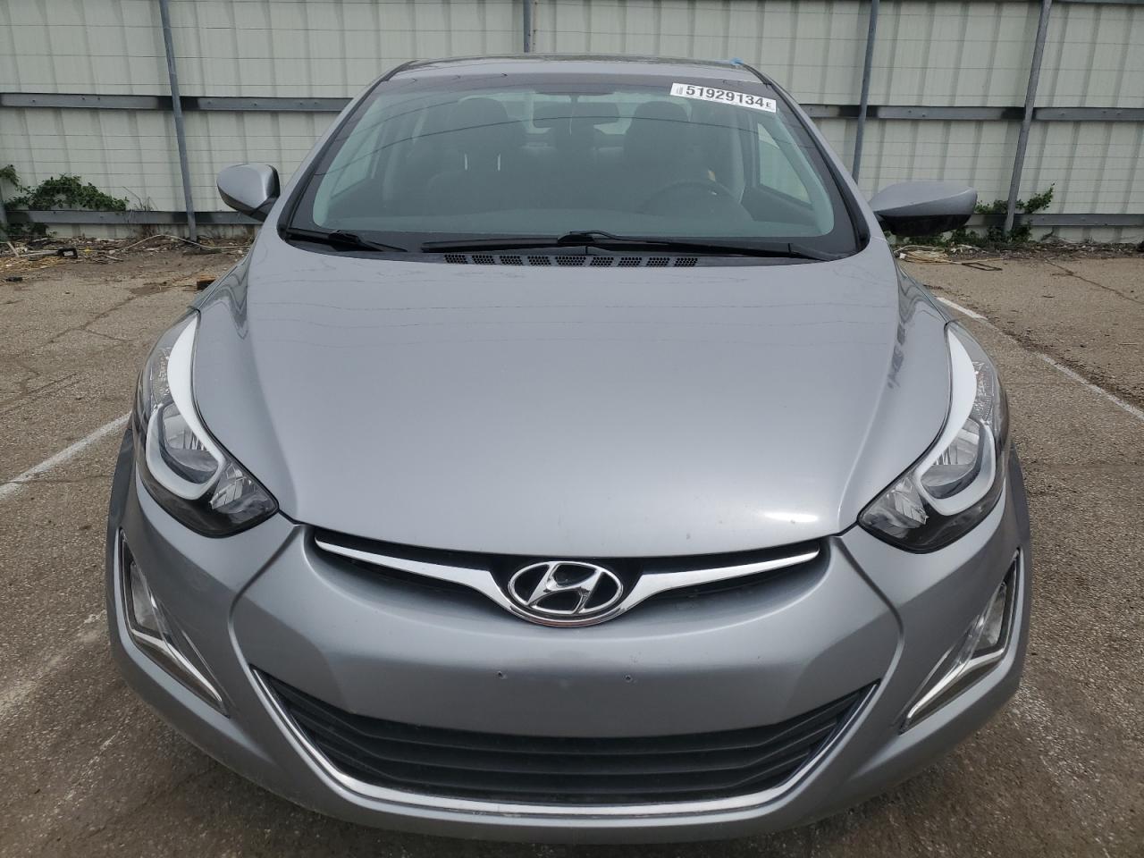 5NPDH4AE1FH598848 2015 Hyundai Elantra Se