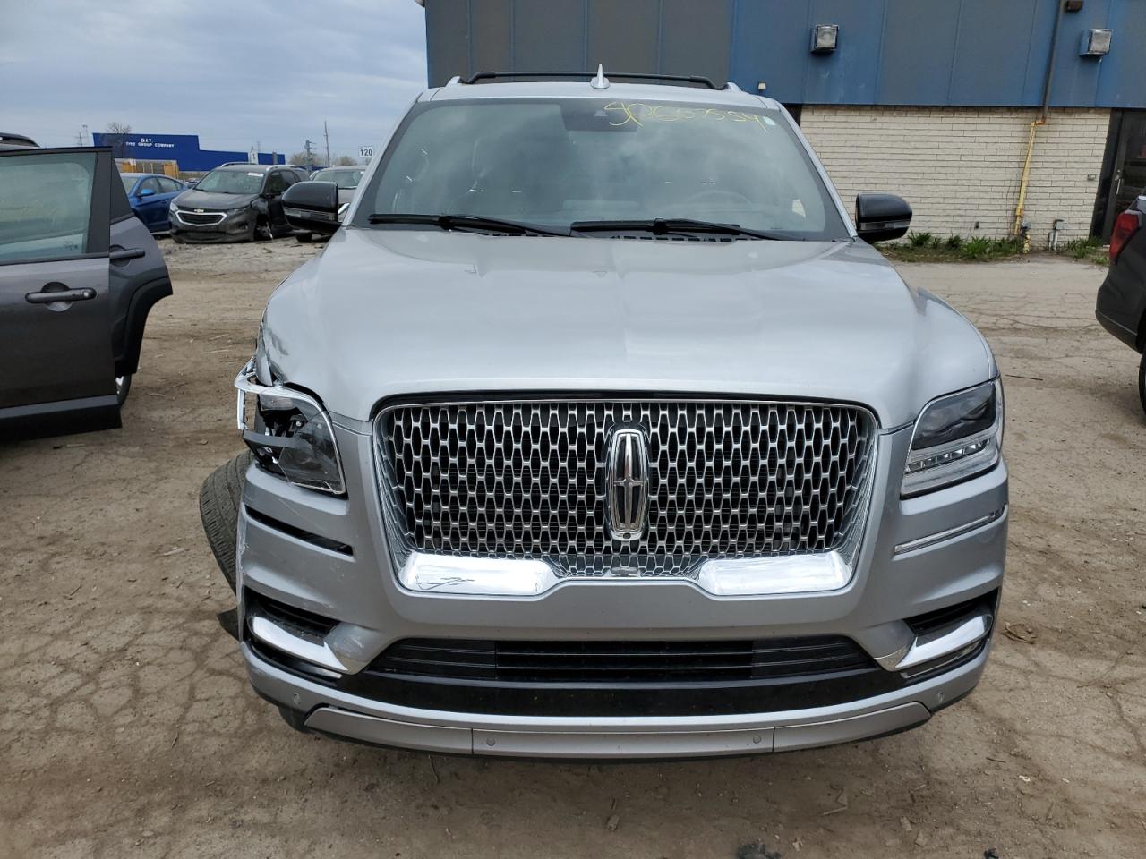 5LMJJ3LT6MEL00605 2021 Lincoln Navigator L Reserve