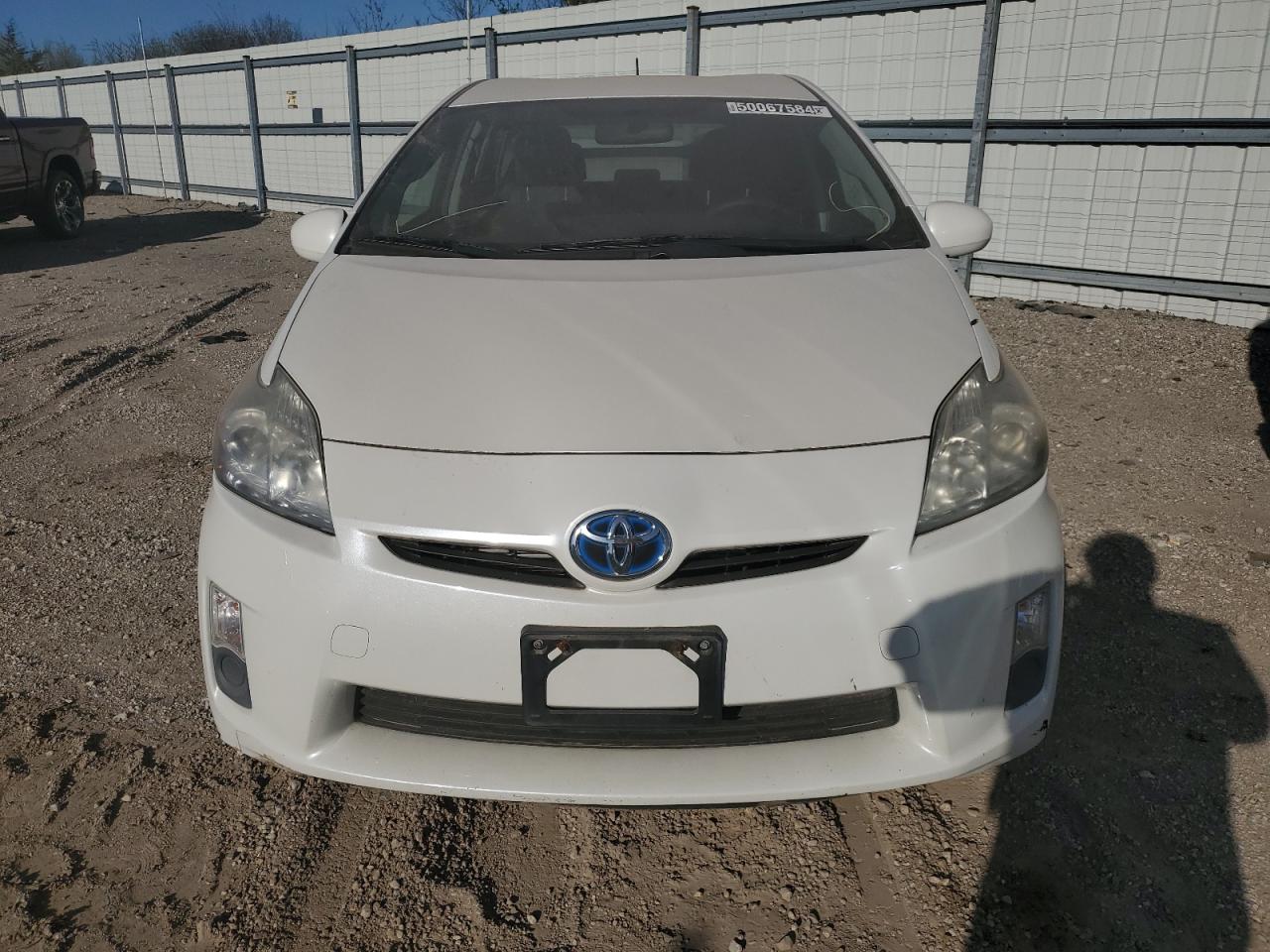 JTDKN3DU5B0295172 2011 Toyota Prius