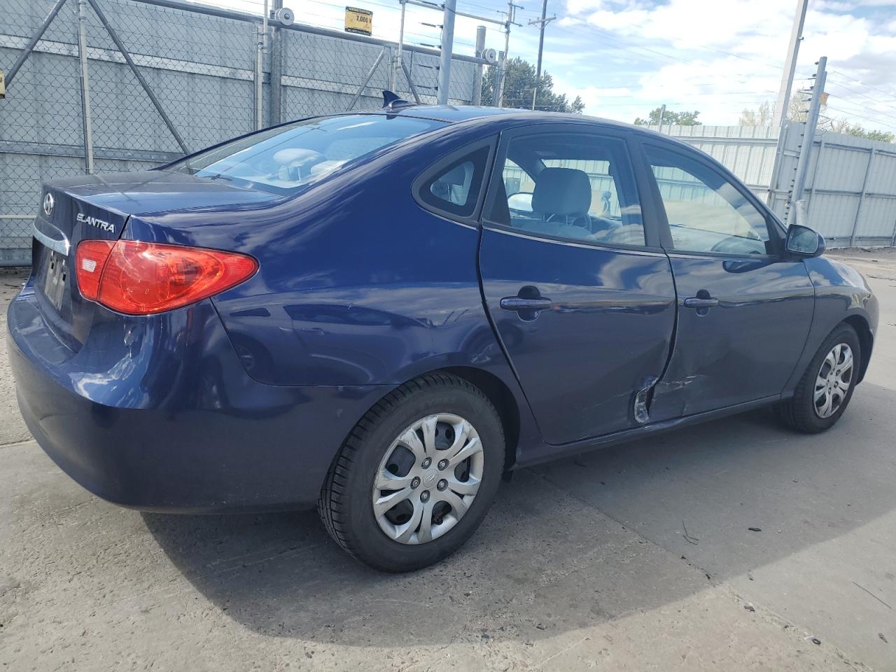 KMHDU4AD8AU178310 2010 Hyundai Elantra Blue