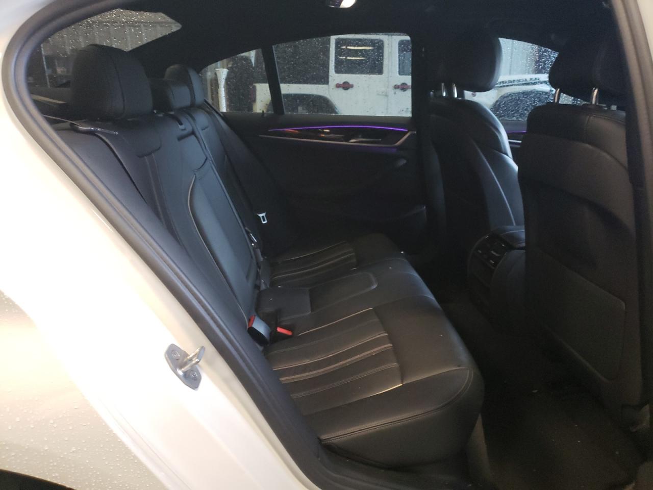 WBAJA7C57KWW16857 2019 BMW 530 Xi