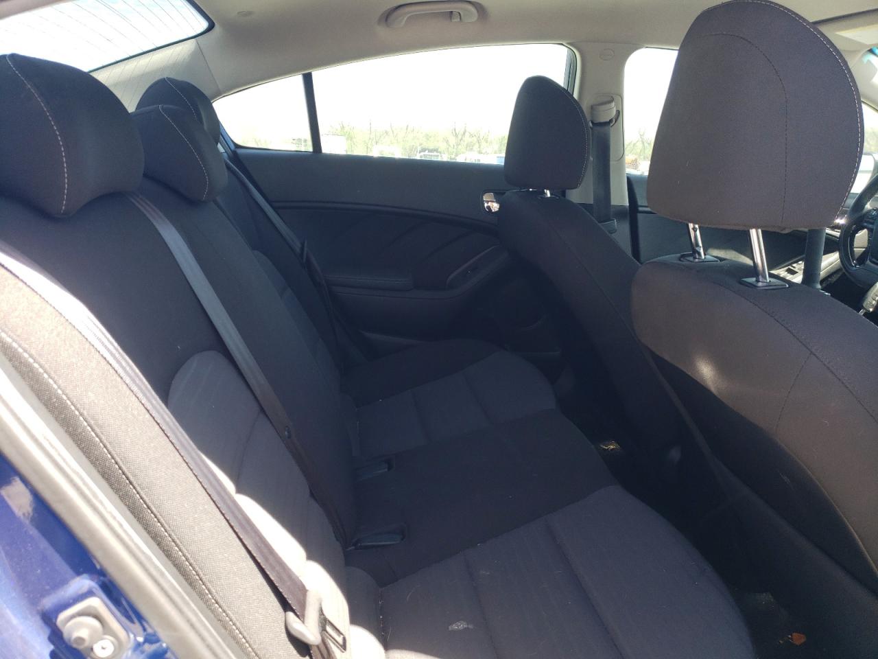 3KPFL4A73HE090302 2017 Kia Forte Lx