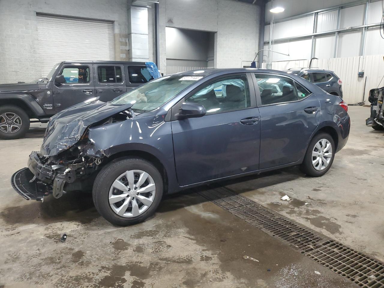 2014 Toyota Corolla L vin: 5YFBURHEXEP021257