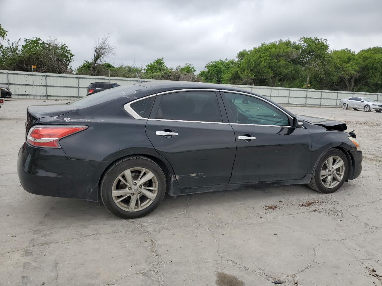 2015 Nissan Altima 2.5 vin: 1N4AL3AP2FC127886