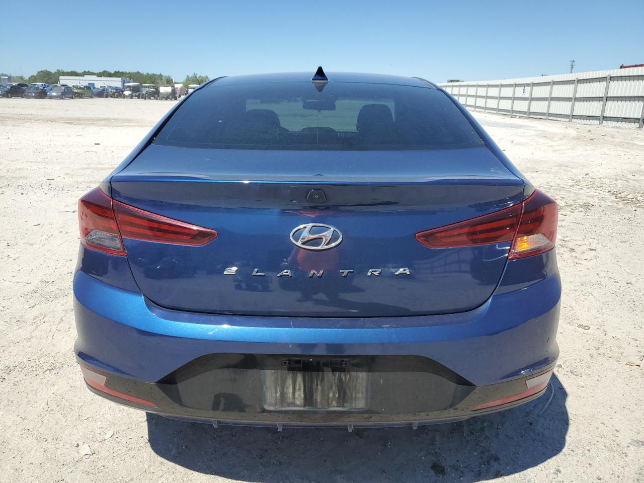 5NPD84LF2KH409981 2019 Hyundai Elantra Sel