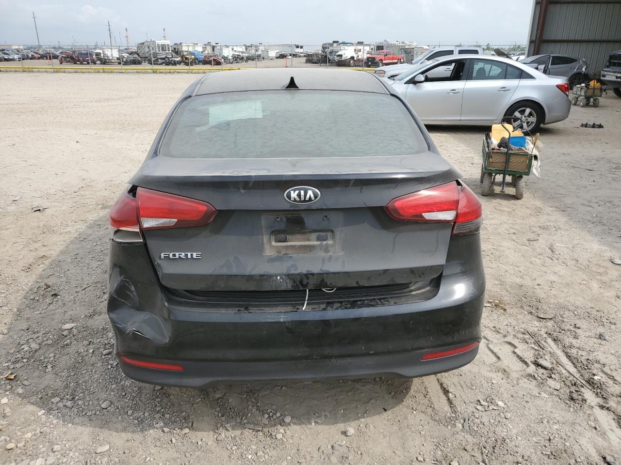 3KPFK4A74HE111466 2017 Kia Forte Lx