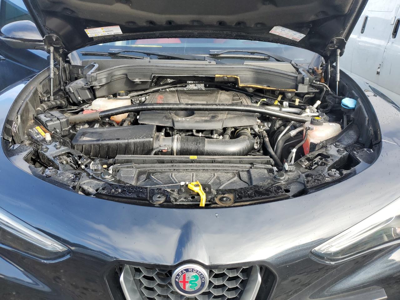 ZASPAKBN6K7C32233 2019 Alfa Romeo Stelvio Ti